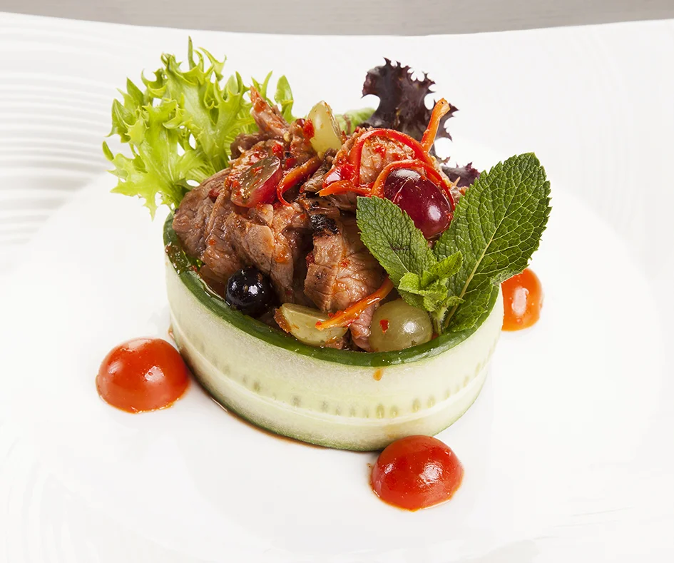 16 Spicy Beef Salad Cls Sml.jpg